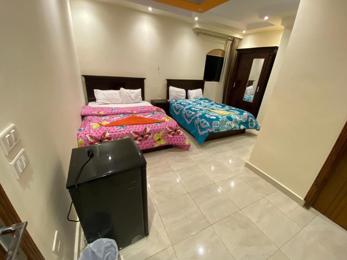 Queen Isis Pyramids View Al Kawm al Akhdar Exterior photo
